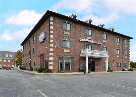 country hearth inn and suites.